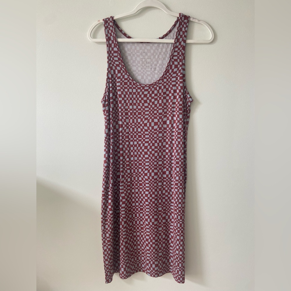 Sleeveless Checkered Midi Dress in Maroon and White